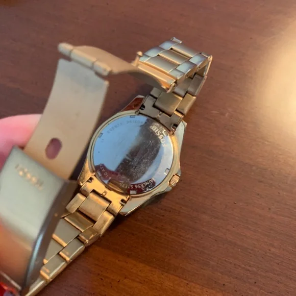 Fossil Signature Riley Watch - Picture 4 of 9